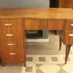 854 8318 DRESSING TABLE